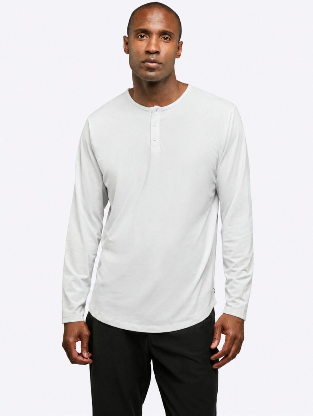Cuts Clothing (110$) | AO Long Sleeve Henley Curve-Hem, Size L